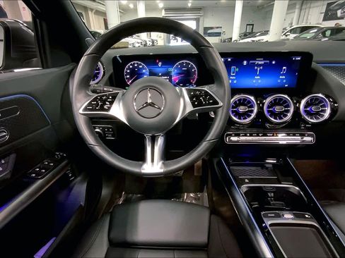 Used 2025 Mercedes-Benz GLA 250 image 5