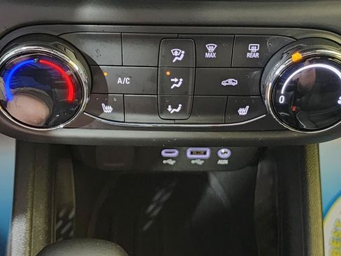 Used 2023 Chevrolet TrailBlazer RS AWD/4WD image 15