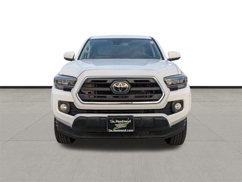 Used 2019 Toyota Tacoma SR5 image 2