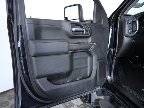 Used 2023 Chevrolet Silverado 2500 LTZ AWD/4WD image 19
