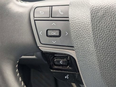 Used 2025 Toyota Camry LE image 11