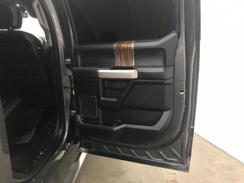 Used 2019 Ford F150 Lariat image 30