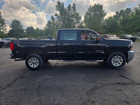 Used 2017 Chevrolet Silverado 3500 W/T w/ WT Fleet Convenience Package AWD/4WD image 4