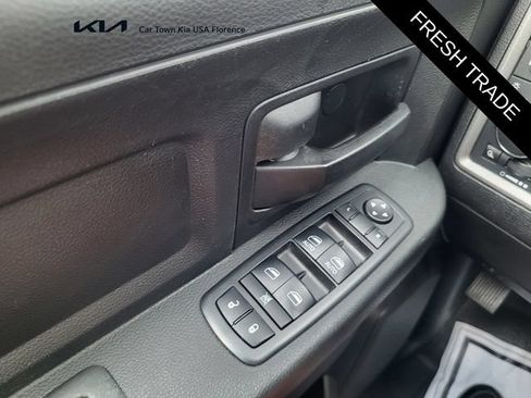 Used 2018 RAM 2500 Tradesman w/ Chrome Appearance Group RWD image 22