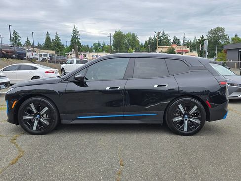 Used 2022 BMW iX xDrive50 w/ Convenience Package AWD/4WD image 5