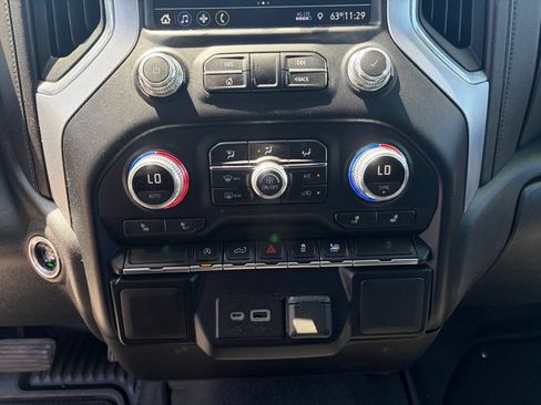 Used 2022 GMC Sierra 1500 Elevation AWD/4WD image 29