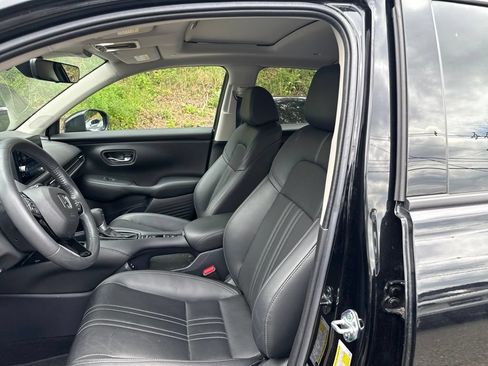 Used 2024 Honda HR-V EX-L image 10