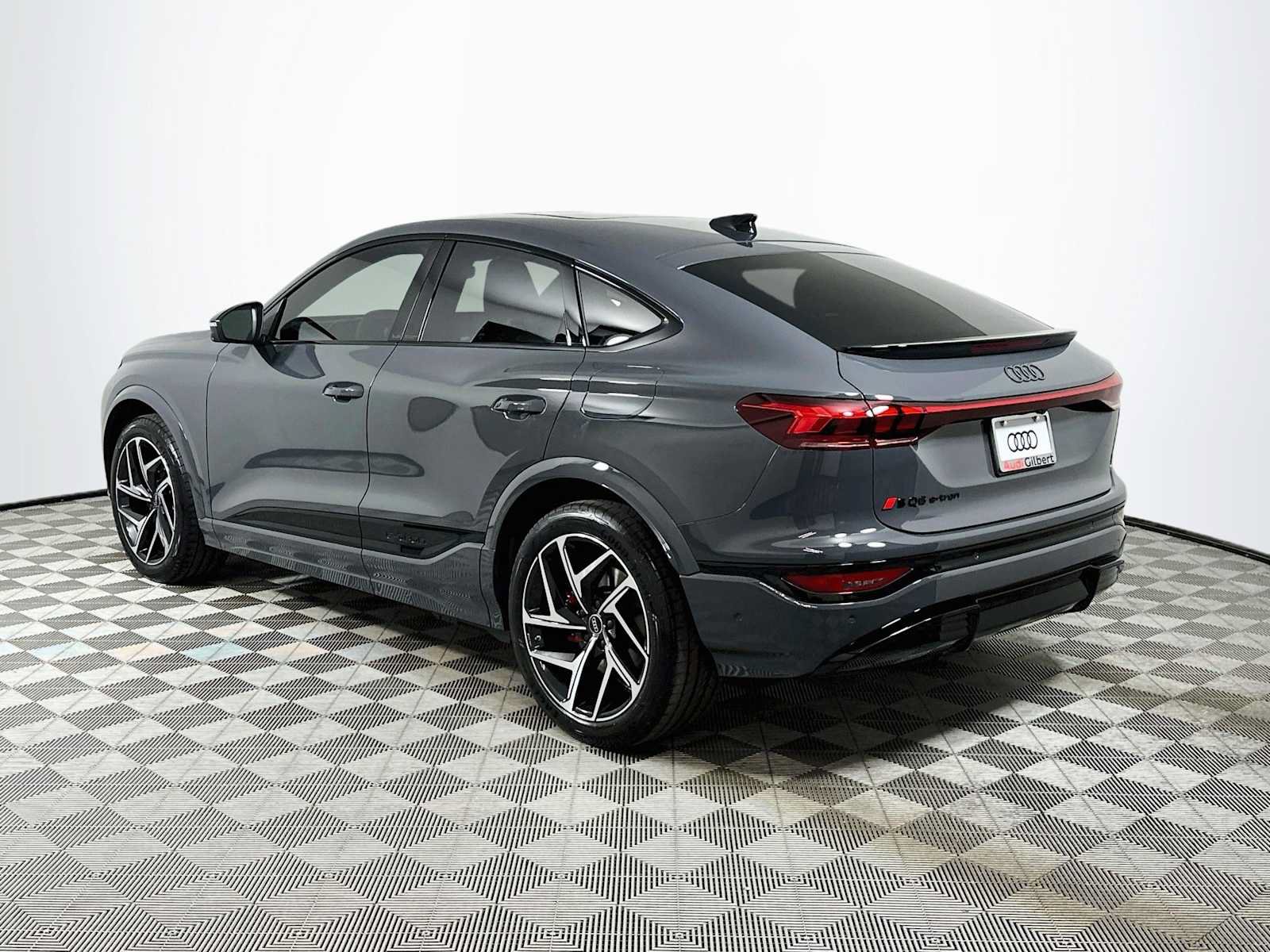New 2027 Audi SQ6 e-tron Prestige AWD/4WD image 5