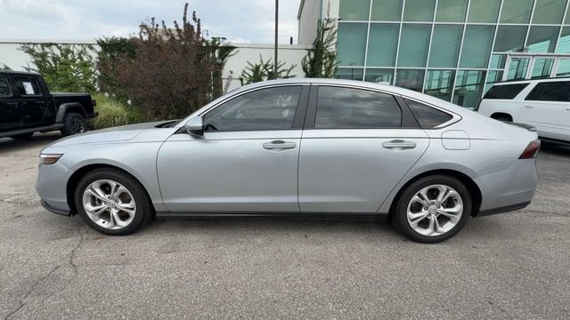 Used 2025 Honda Accord LX image 5