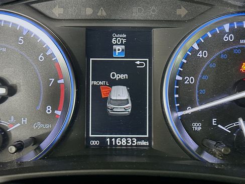 Used 2016 Toyota Highlander XLE image 19