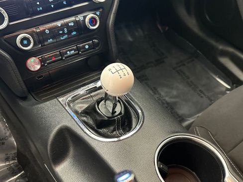 Used 2021 Ford Mustang GT RWD image 14