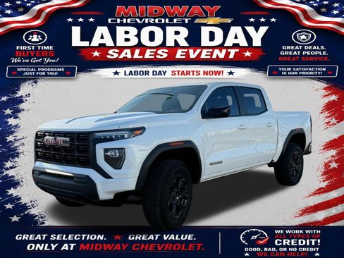 Certified 2025 GMC Canyon Elevation RWD image 1