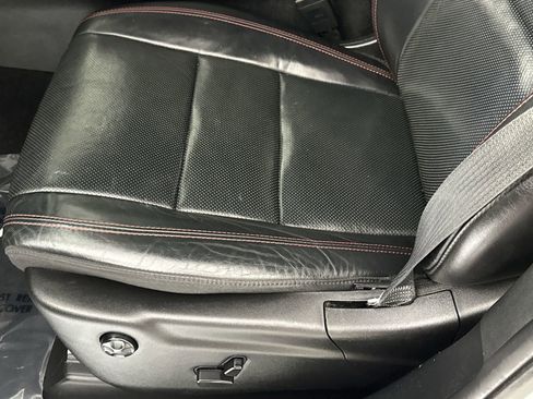 Used 2023 Dodge Durango GT RWD image 12