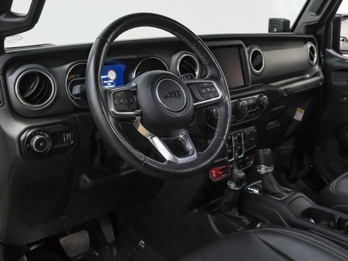 Used 2023 Jeep Wrangler Unlimited Rubicon w/ Safety Group image 9