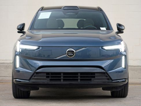 Used 2025 Volvo EX90 Ultra AWD/4WD image 7