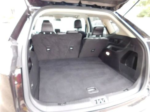 Used 2023 Ford Edge SEL image 6