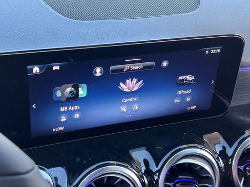 New 2026 Mercedes-Benz GLB 250 4MATIC image 25