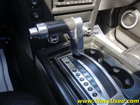 Used 2005 HUMMER H2 w/ Preferred Equipment Group AWD/4WD image 18