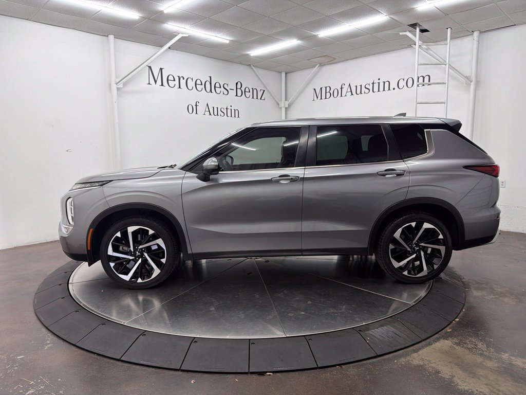 Used 2022 Mitsubishi Outlander SE FWD image 4