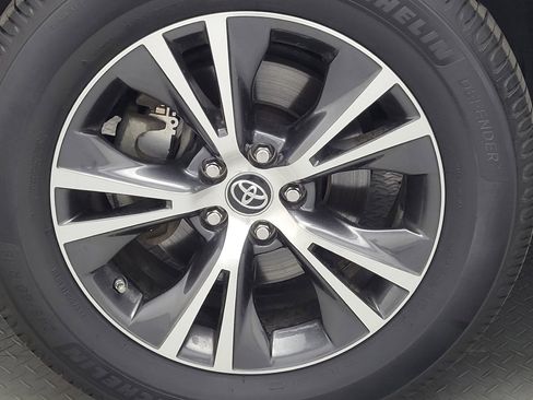 Used 2019 Toyota Highlander Plus image 31