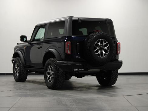 Used 2021 Ford Bronco Badlands image 6