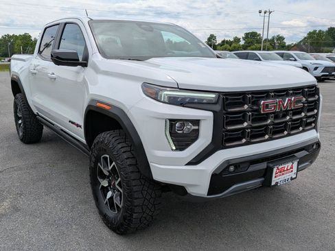 Used 2024 GMC Canyon AT4X AWD/4WD image 4