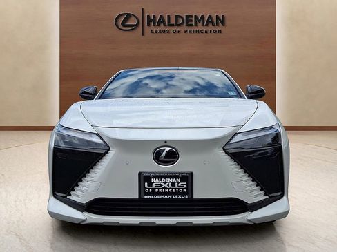 Used 2024 Lexus RZ 450e Premium w/ Technology Package AWD/4WD image 2