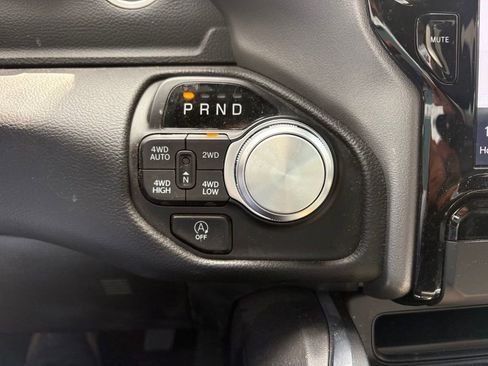 Used 2024 RAM 1500 Laramie AWD/4WD image 23
