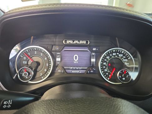 Used 2024 RAM 1500 Laramie AWD/4WD image 21