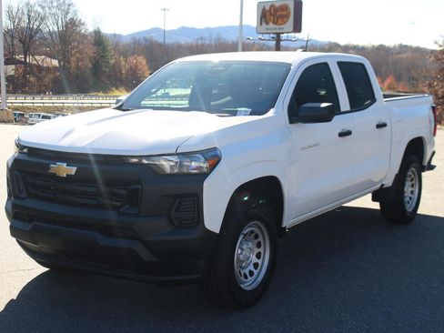 New 2025 Chevrolet Colorado W/T w/ Advanced Trailering Package image 3