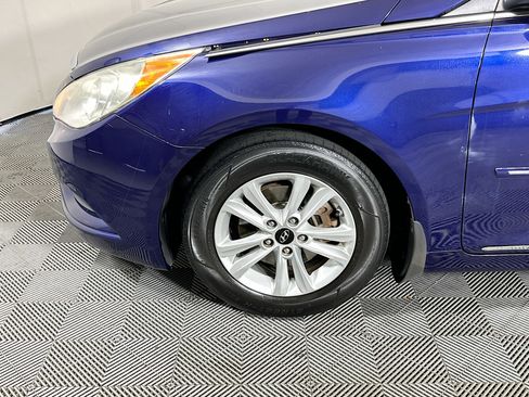Used 2013 Hyundai Sonata GLS image 11