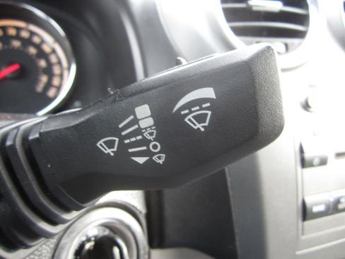 Used 2009 Saturn Vue XR w/ Convenience Package image 26