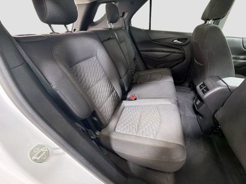 Used 2019 Chevrolet Equinox LT w/ Sun & Navigation Package AWD/4WD image 31