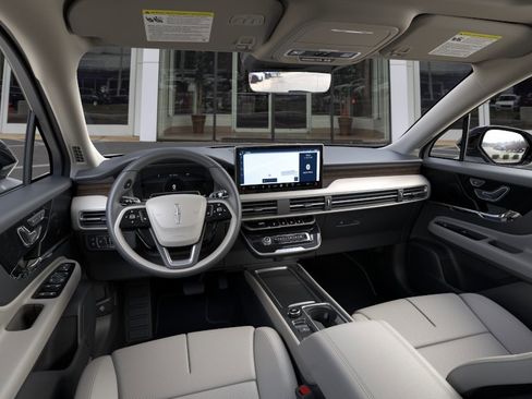 New 2026 Lincoln Corsair Grand Touring AWD/4WD image 9