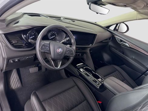 Used 2023 Buick Envision Avenir AWD/4WD image 3