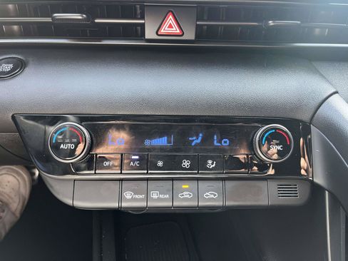 Certified 2025 Hyundai Elantra Sport FWD image 19