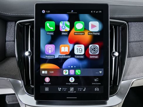 New 2026 Volvo XC90 B6 Ultra w/ Protection Package AWD/4WD image 16