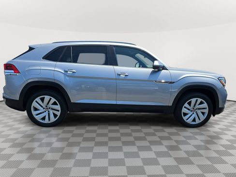 Used 2022 Volkswagen Atlas Cross Sport SE AWD/4WD image 4