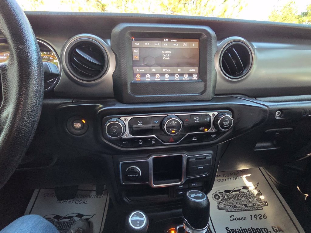 Used 2023 Jeep Wrangler Unlimited Sport AWD/4WD image 31