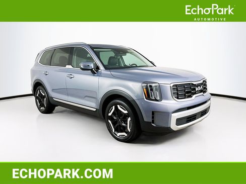 Used 2025 Kia Telluride S image 1