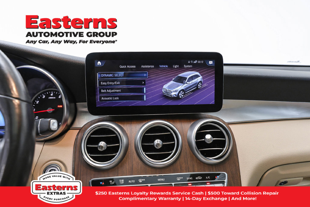Used 2022 Mercedes-Benz GLC 300 4MATIC w/ Multimedia Package Lite image 13