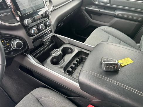Used 2022 RAM 1500 Big Horn AWD/4WD image 18