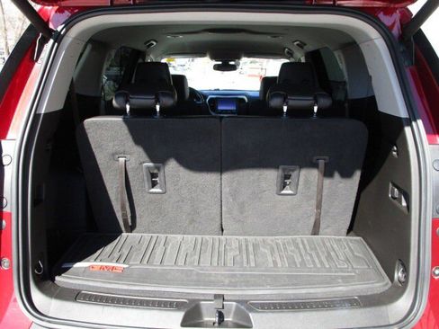 Used 2019 GMC Acadia SLT w/ Black Edition image 8