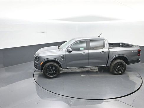 New 2025 Ford Ranger Lariat w/ FX4 Off-Road Package image 26