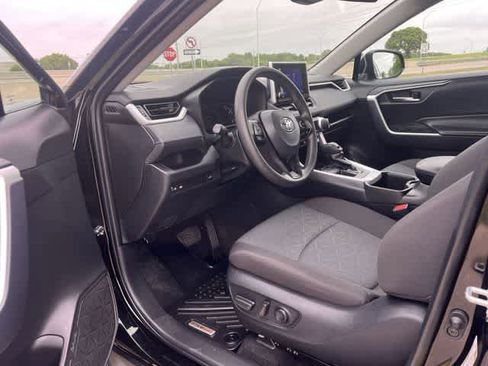 Used 2024 Toyota RAV4 XLE w/ Convenience Package image 3