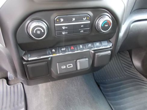 Used 2021 Chevrolet Silverado 1500 Custom RWD image 33