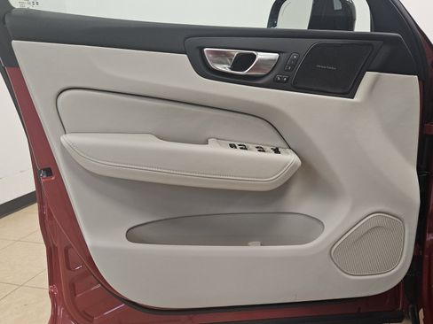 Used 2024 Volvo XC60 T8 Ultimate w/ Climate Package image 12