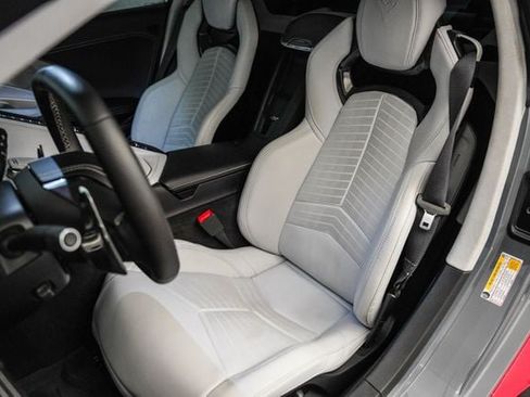 Used 2024 Chevrolet Corvette Stingray Premium Cpe w/ Z51 Performance Package RWD image 19