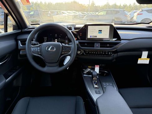 Used 2025 Lexus UX 300h AWD image 8