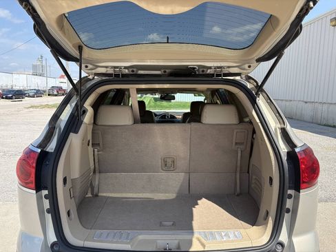 Used 2009 Buick Enclave CXL w/ Driver Confidence Package AWD/4WD image 11
